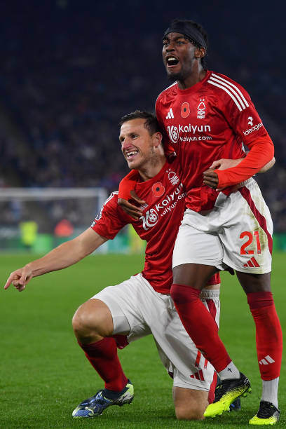 以来以其坚 以来以其坚