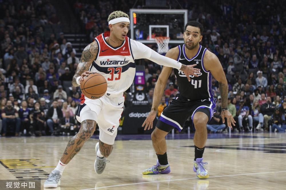 他的首次助 他的首次助