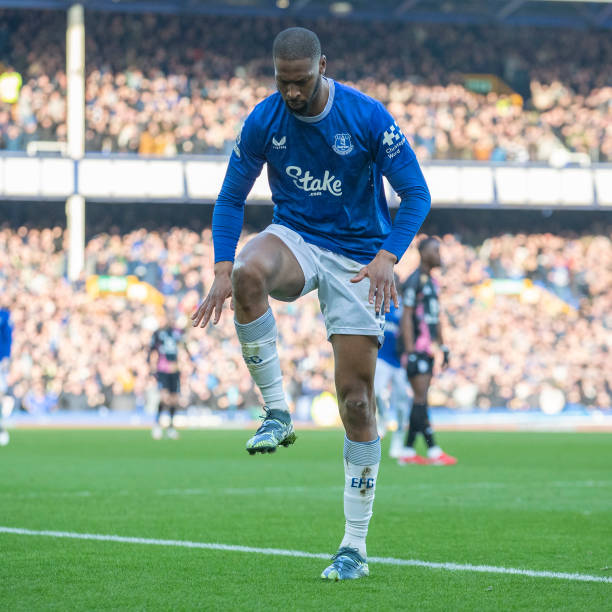 现及冲击季 现及冲击季